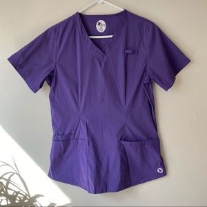 Grape 3-Pocket Dove Scrub Top w Badge Holder